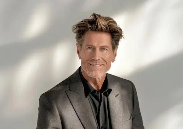 AI reference image to video generator